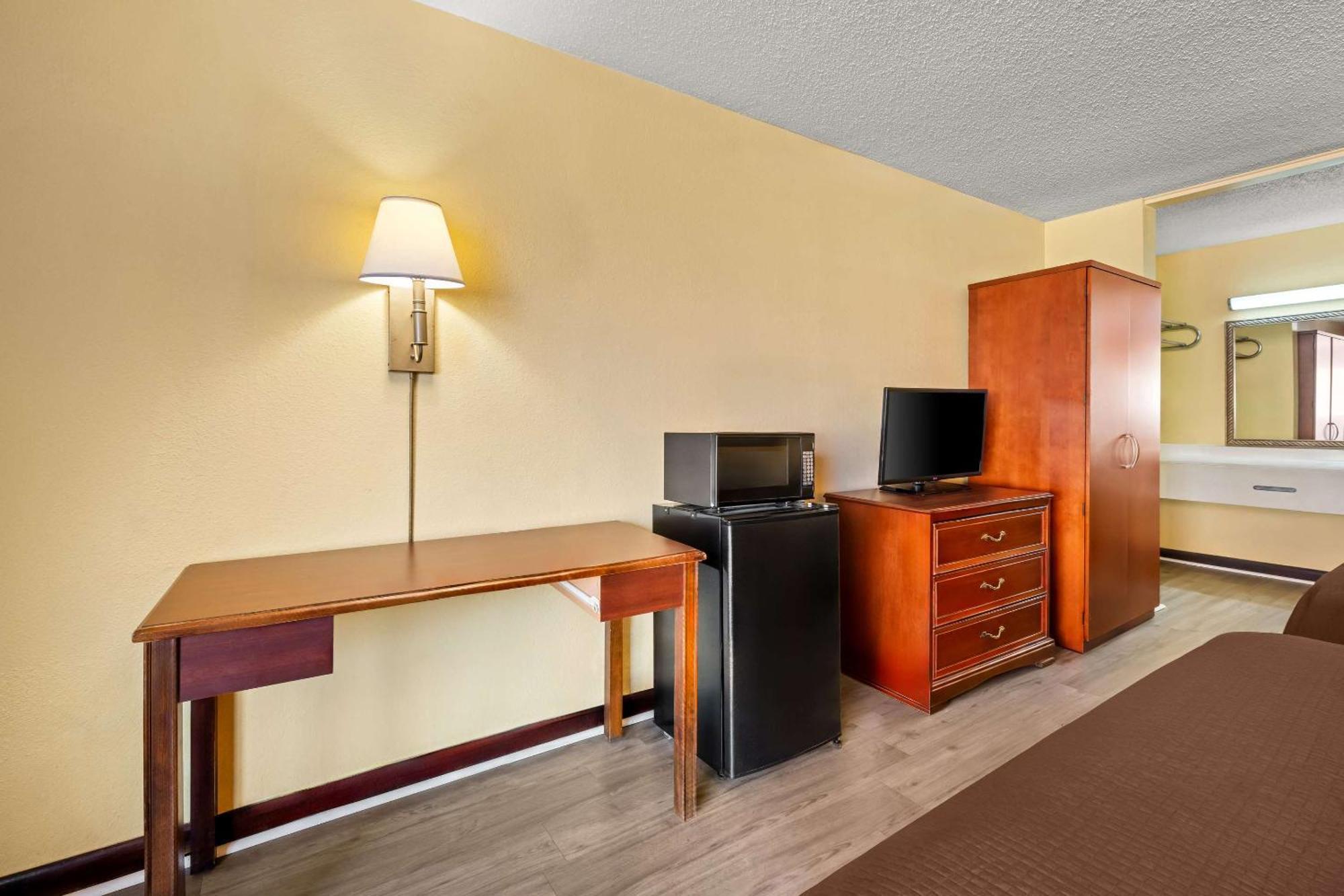 Rodeway Inn Monroe Extérieur photo