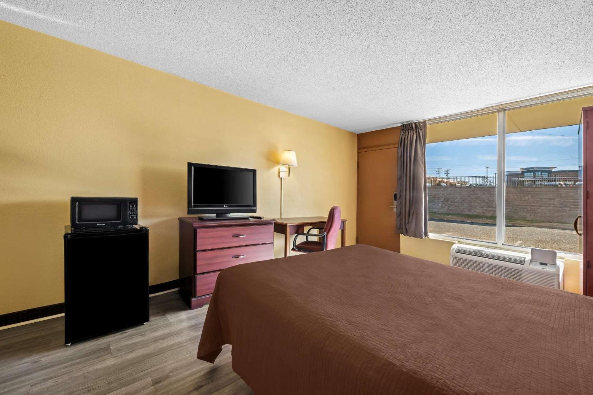 Rodeway Inn Monroe Extérieur photo